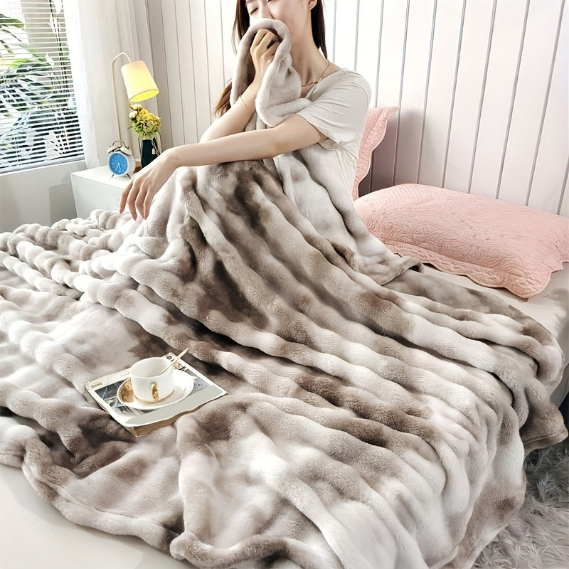 Soft and Warm All-Season Fleece Blanket for Bed, Couch, and Outdoor Use