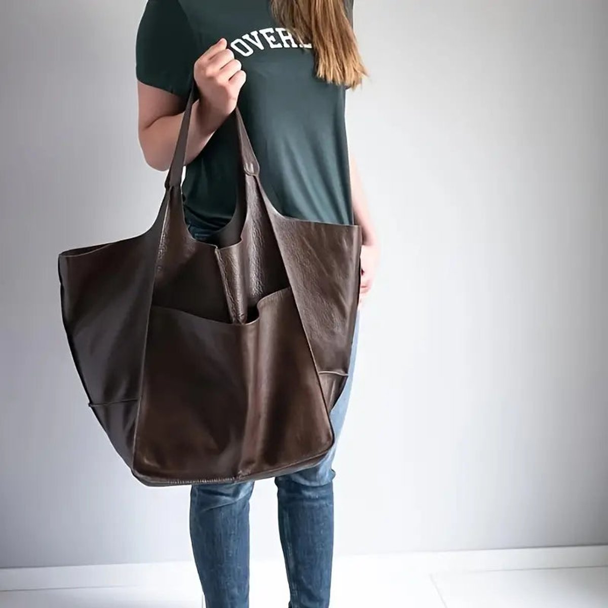 Women's Oversized Magnetic-Closure Tote Bag