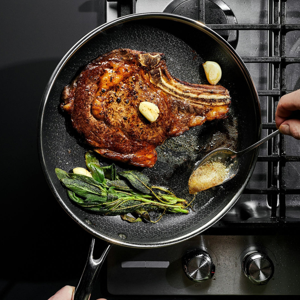 12-Piece Hybrid Cookware Set - Innovative Technology