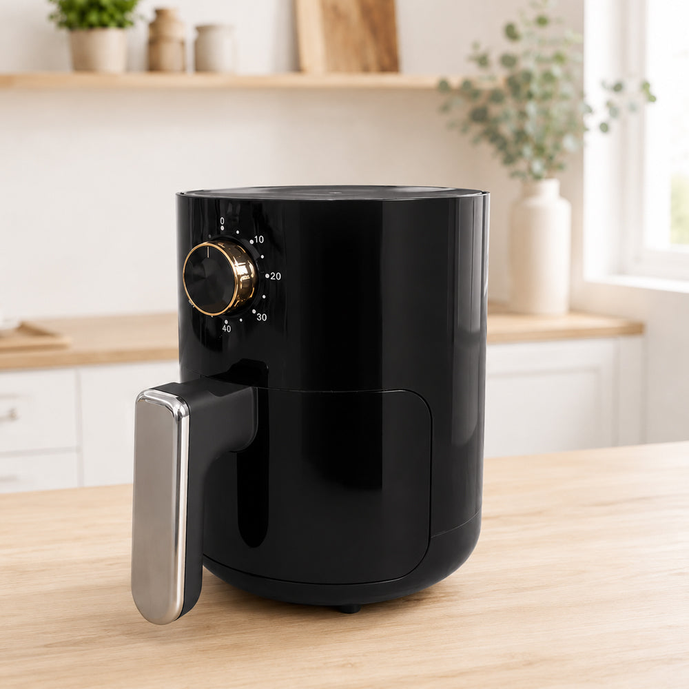 2-Liter Air Fryer - Compact and Easy Cooking