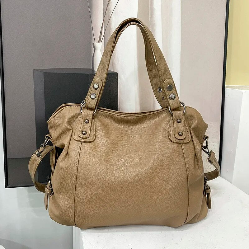 Elegant and Spacious Tote Bag