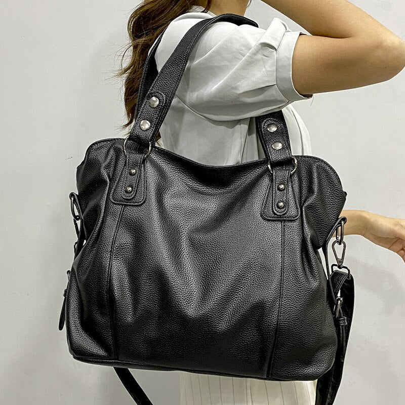 Elegant and Spacious Tote Bag