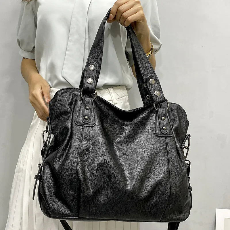 Elegant and Spacious Tote Bag