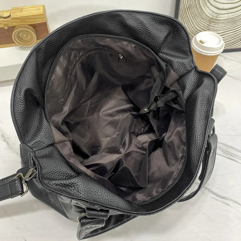 Elegant and Spacious Tote Bag
