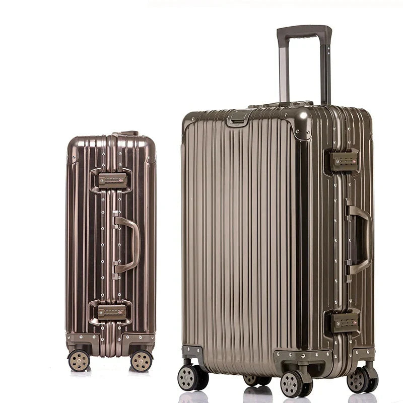 Elegant Hardshell Suitcase – Durable & Comfortable