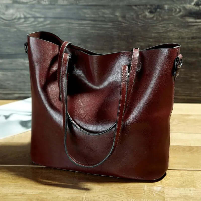 Elegant Shoulder Bag for Timeless Style