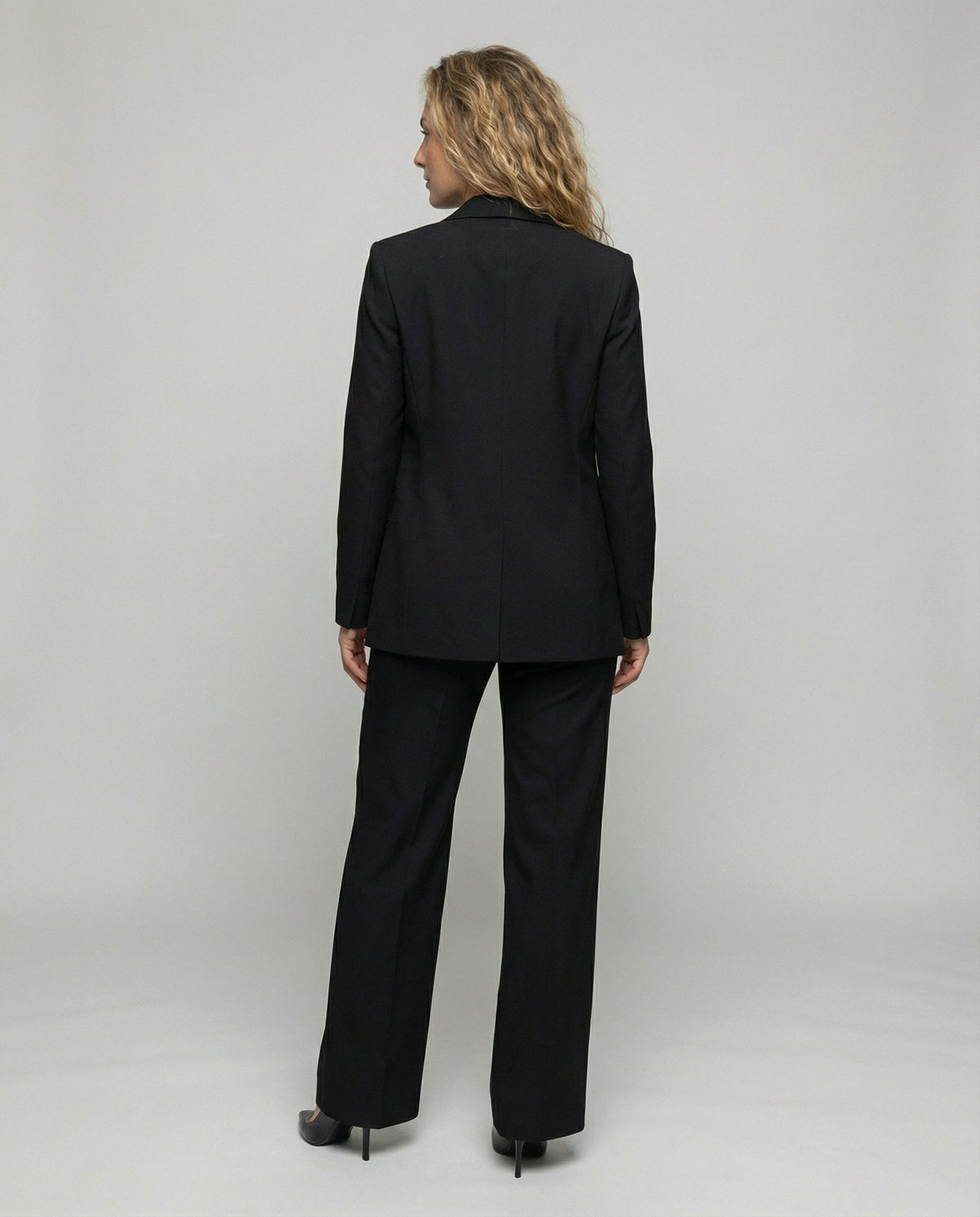 Elegant Women's Two-Piece Suit