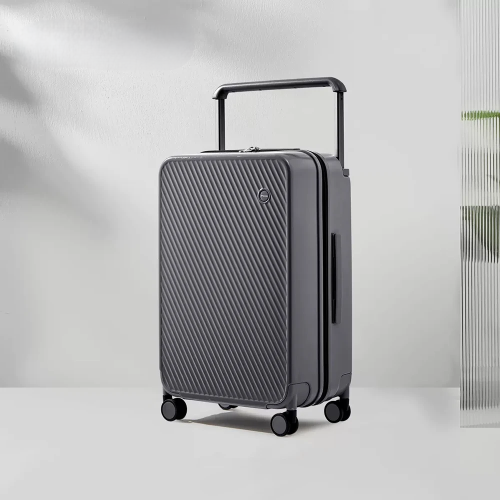 Hardshell Suitcase with Wide Handle – Sturdy & Comfortable Travel