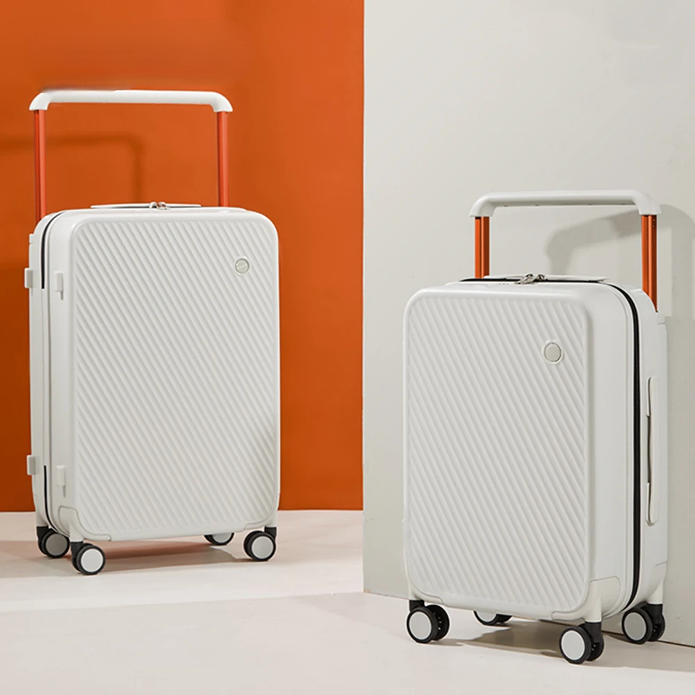 Hardshell Suitcase with Wide Handle – Sturdy & Comfortable Travel