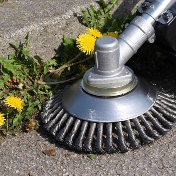 Lightweight Garden Tool with Carbon Steel Trimmer for Lawn Care and Weed Removal