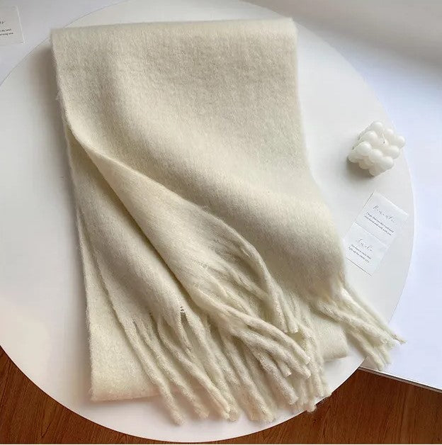 Luxurious Warm Scarf