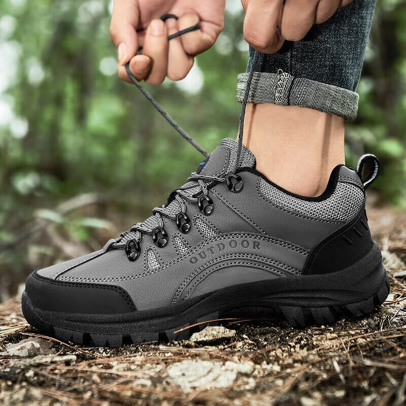 Men's Sturdy Hiking Shoes