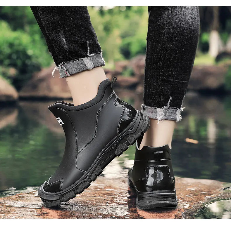 Men's Waterproof Terrain Boots with Insulated Sole