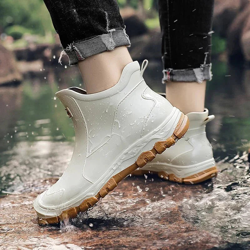 Men's Waterproof Terrain Boots with Insulated Sole