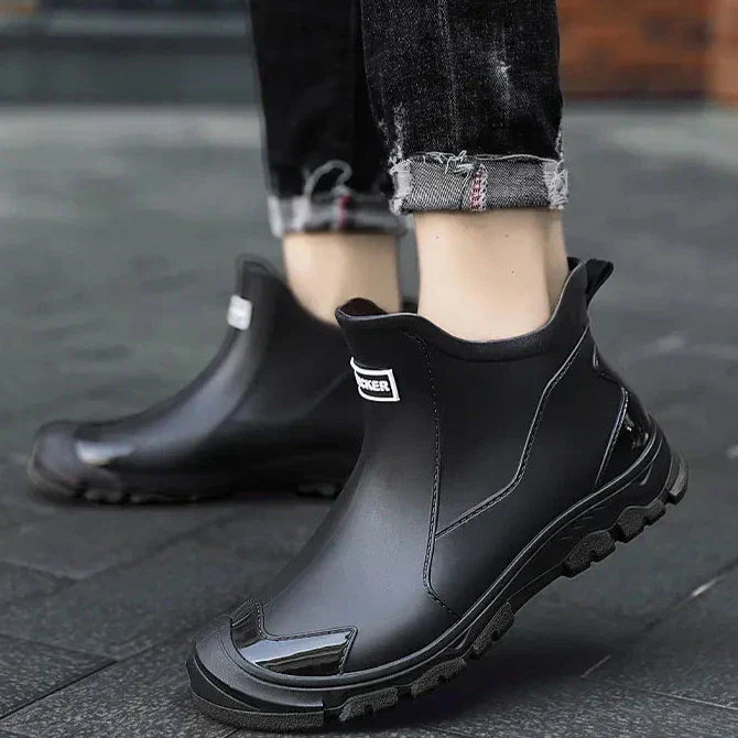 Men's Waterproof Terrain Boots with Insulated Sole