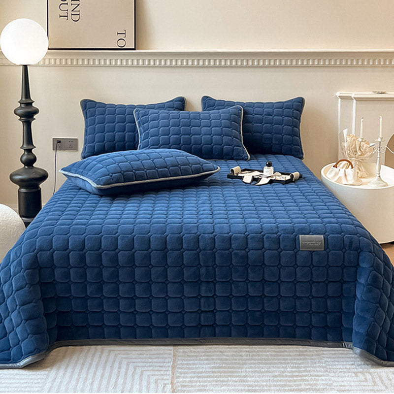 Modern Soft, Fluffy and Cozy Daybed Cover
