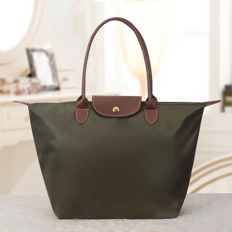 Shoulder Bag - Elegance and Functionality