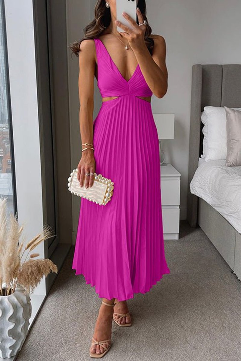 Sleeveless Pleated V-Neck Mother of the Bride Maxi Dress