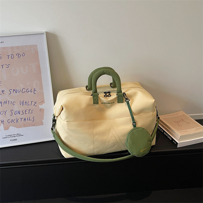 Travel Bag with Practical Accessories