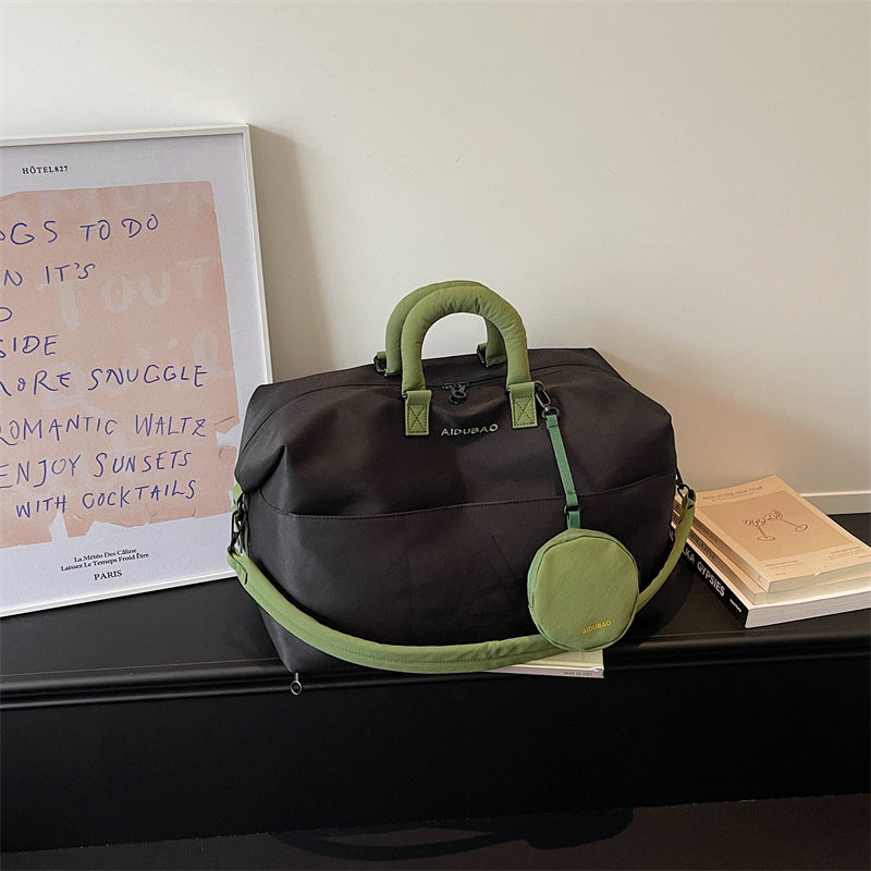 Travel Bag with Practical Accessories