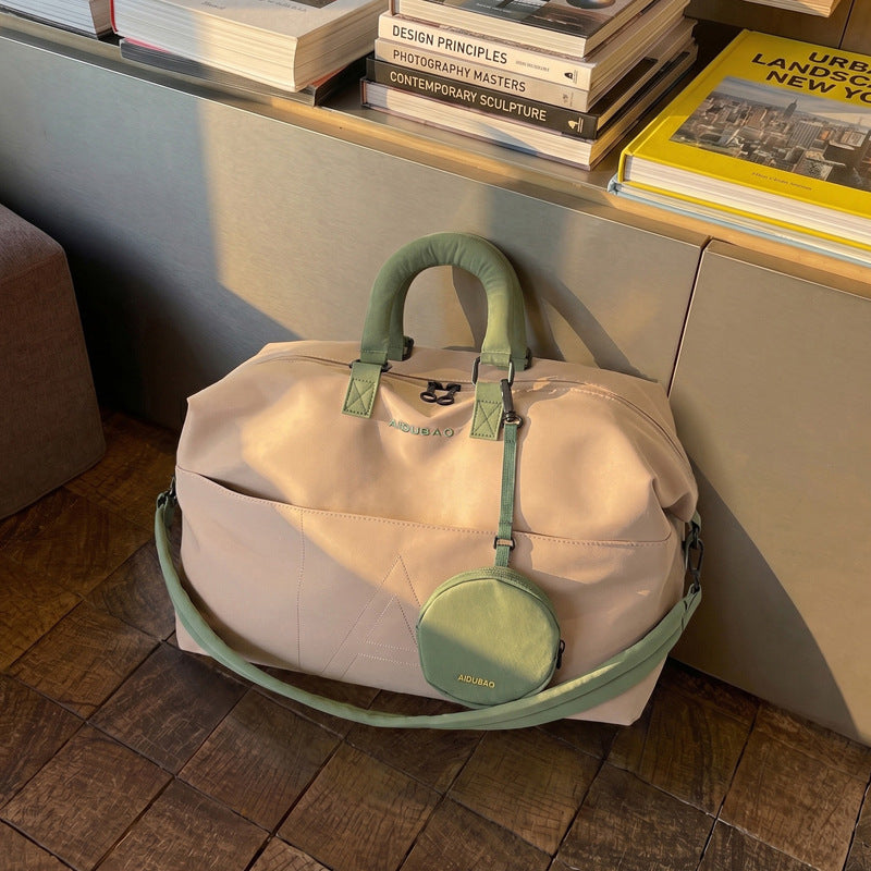 Travel Bag with Practical Accessories
