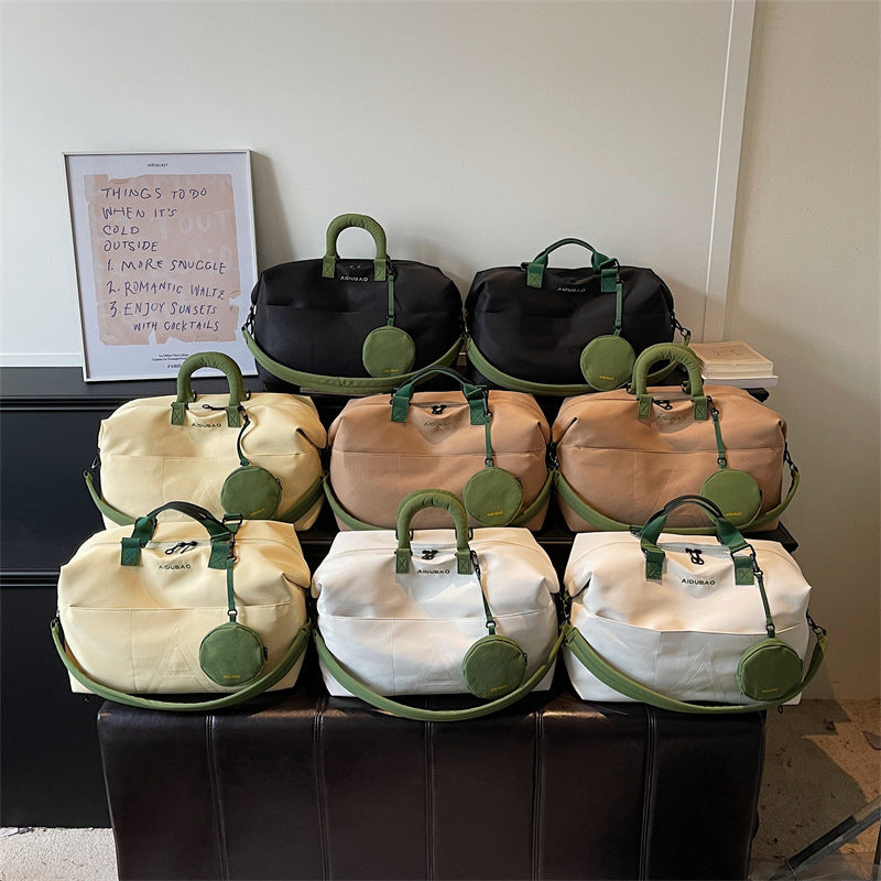 Travel Bag with Practical Accessories