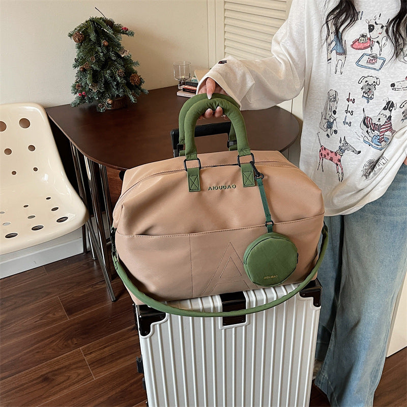 Travel Bag with Practical Accessories