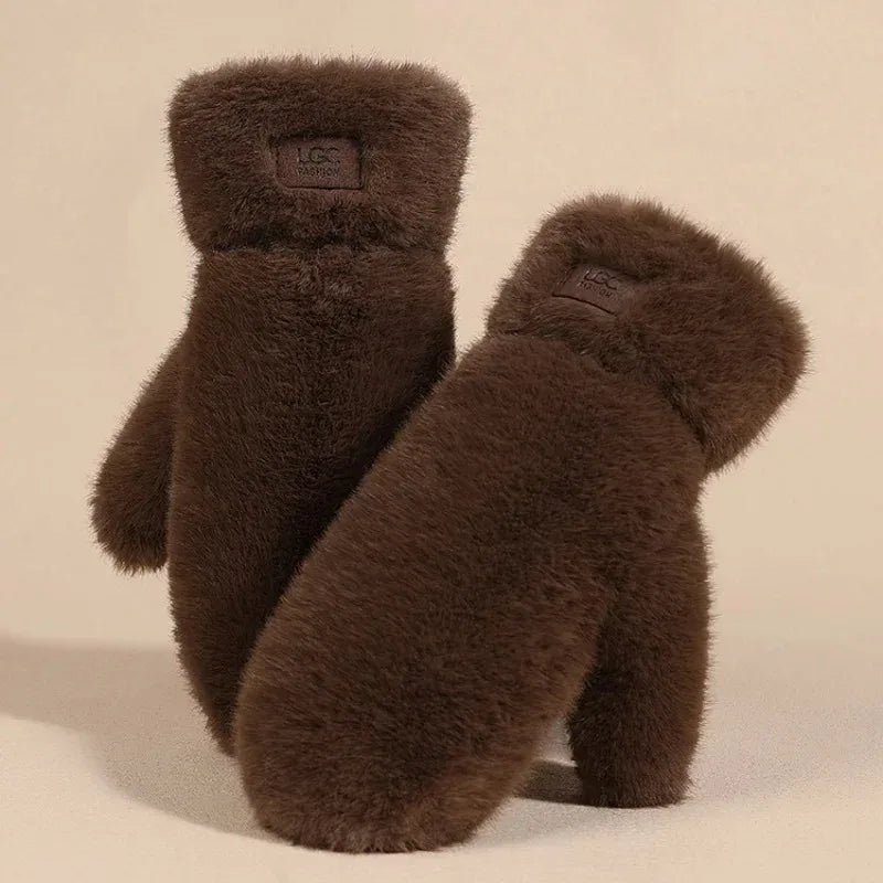 Winter Mittens with Heat Retention and Full Coverage
