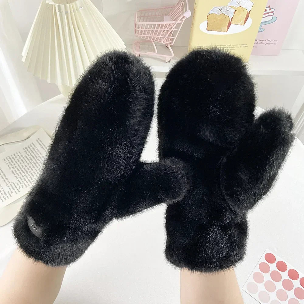 Winter Mittens with Heat Retention and Full Coverage
