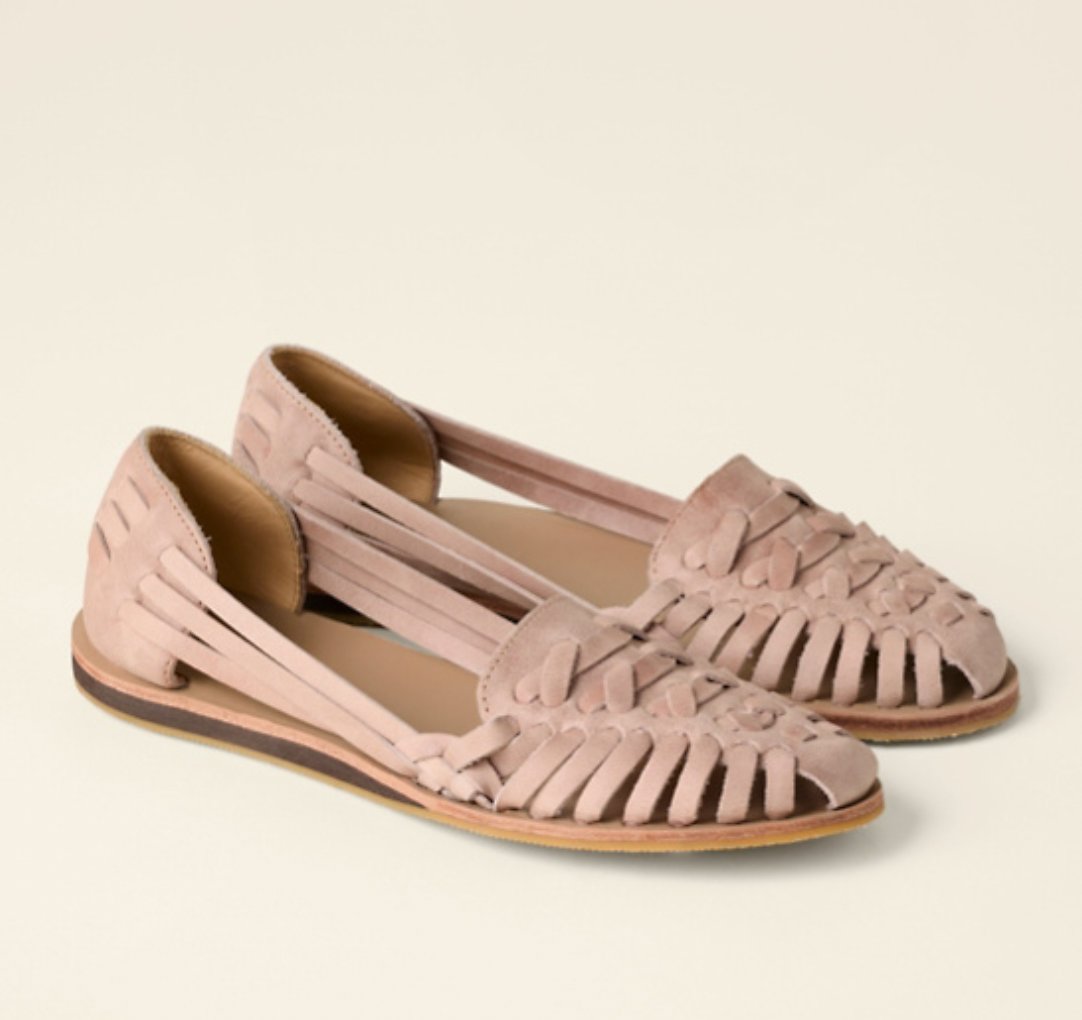 Women's Closed-Toe Flat Sandals