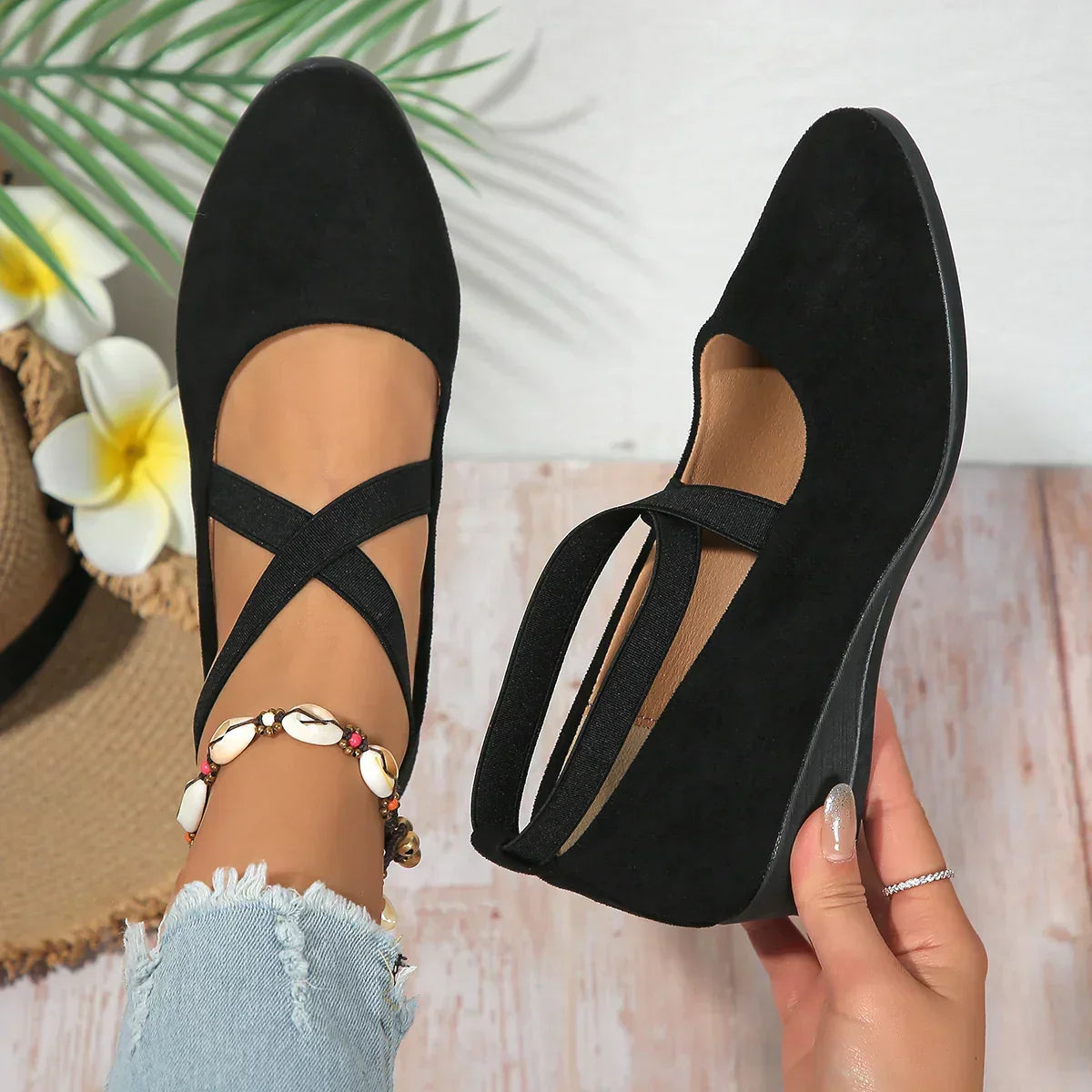 Women's Criss-Cross Closed-Toe Low-Heel Ballet Flats