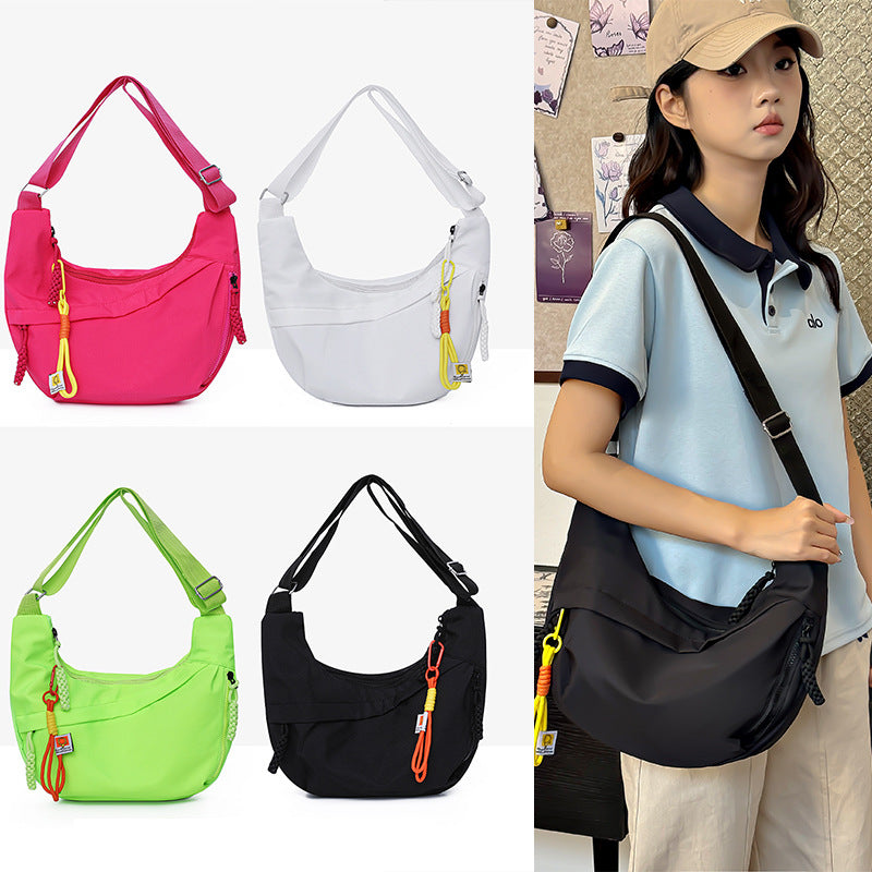Women's Practical Shoulder Bag with Stylish Zipper Nord Bags